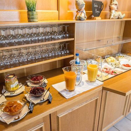 Hotel-Gasthof Rotes Ross Херольдсберг Экстерьер фото