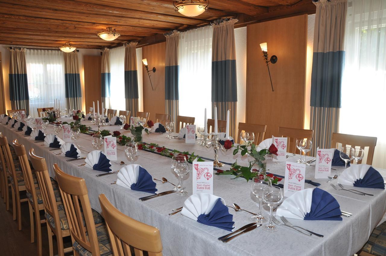 Hotel-Gasthof Rotes Ross Херольдсберг Экстерьер фото